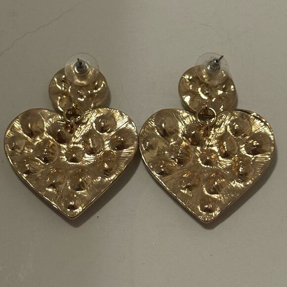 🌟🌟HOLIDAY🌟🌟READY GOLD TONE HEART EARRINGS BEDAZZLED w/FAUX COLORED STONES NEW - Picture 4 of 9